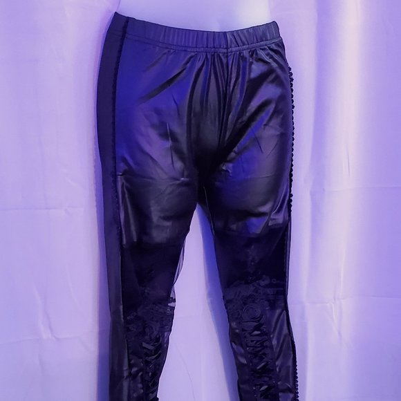 3 for $25 Brand-new front laced wet look leggings - Picture 1 of 4